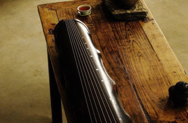 定西市古琴蕴含的传统文化，一把古琴制备出来要两年的时间